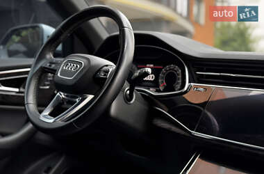 Внедорожник / Кроссовер Audi Q8 2020 в 