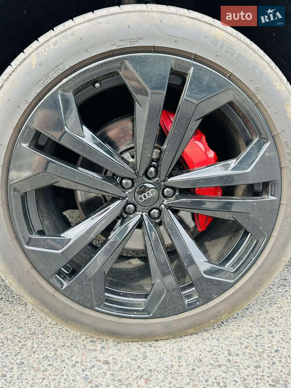 Внедорожник / Кроссовер Audi Q8 2019 в Дубно фото 17 Внедорожник / Кроссовер Audi Q8 2019 в Дубно