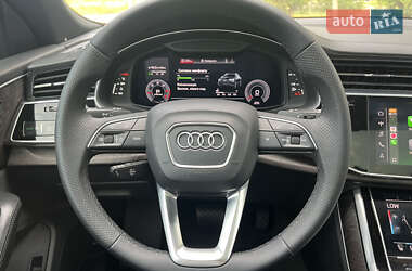 Внедорожник / Кроссовер Audi Q8 2020 в 