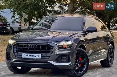 Внедорожник / Кроссовер Audi Q8 2019 в 