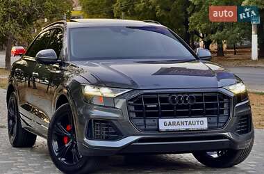 Внедорожник / Кроссовер Audi Q8 2019 в 