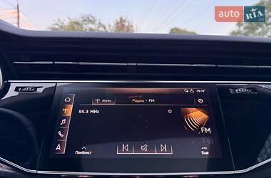 Внедорожник / Кроссовер Audi Q8 2019 в 