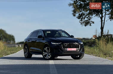 Внедорожник / Кроссовер Audi Q8 2019 в 