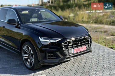 Внедорожник / Кроссовер Audi Q8 2019 в 
