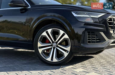 Внедорожник / Кроссовер Audi Q8 2019 в 