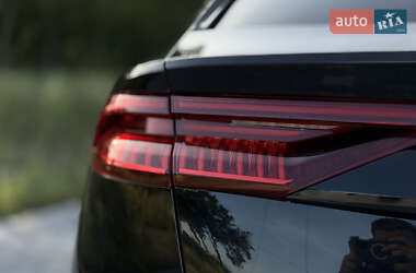 Внедорожник / Кроссовер Audi Q8 2019 в 