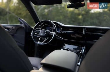 Внедорожник / Кроссовер Audi Q8 2019 в 