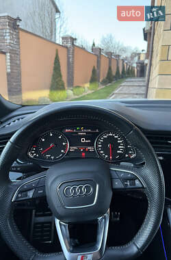 Внедорожник / Кроссовер Audi Q8 2019 в 
