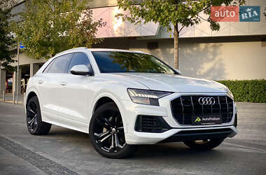 Внедорожник / Кроссовер Audi Q8 2019 в 