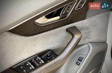 Внедорожник / Кроссовер Audi Q8 2019 в 