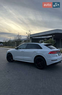 Внедорожник / Кроссовер Audi Q8 2019 в 