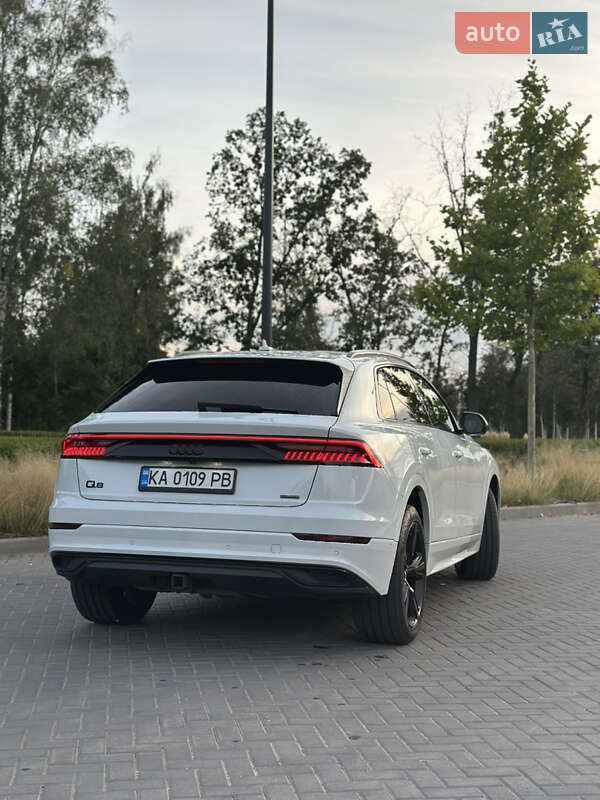 Позашляховик / Кросовер Audi Q8 2019 в Києві