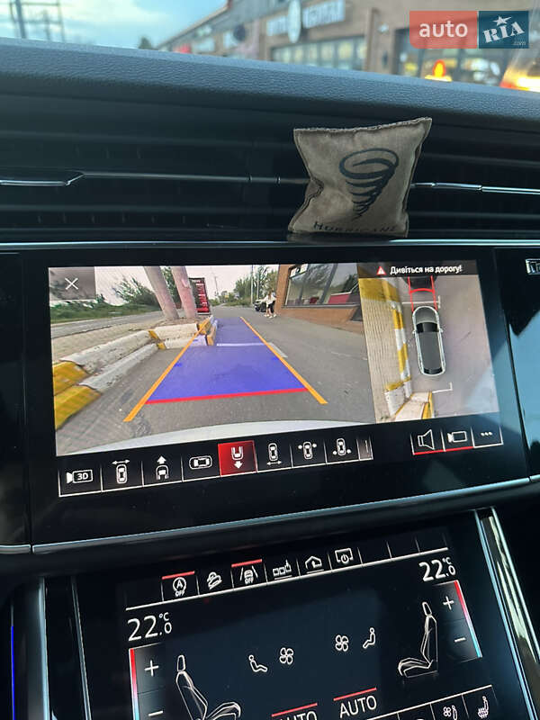 Позашляховик / Кросовер Audi Q8 2019 в Києві