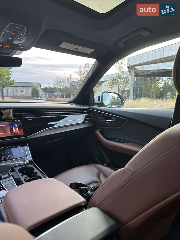 Позашляховик / Кросовер Audi Q8 2019 в Києві