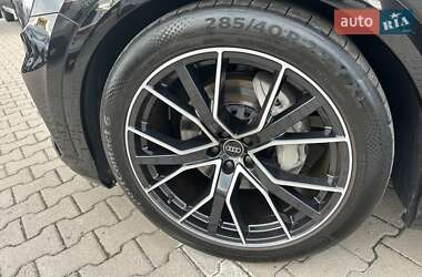 Внедорожник / Кроссовер Audi Q8 2023 в 