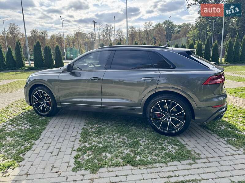 Внедорожник / Кроссовер Audi Q8 2019 в Харькове