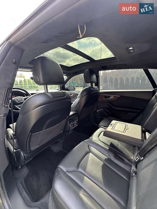 Внедорожник / Кроссовер Audi Q8 2019 в Харькове