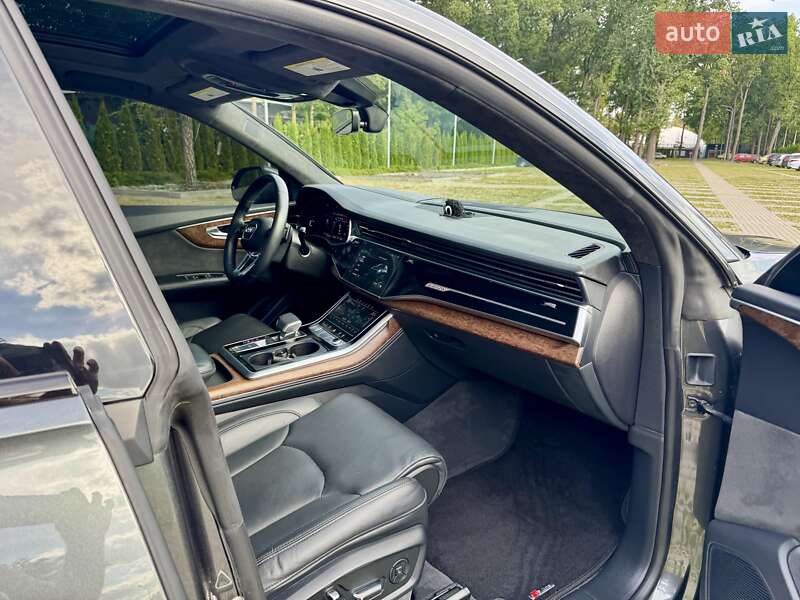 Внедорожник / Кроссовер Audi Q8 2019 в Харькове