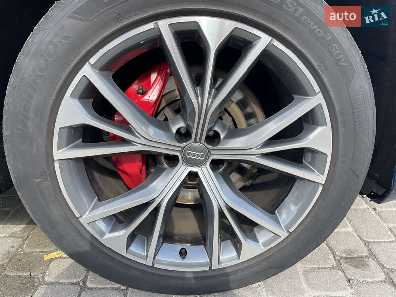 Внедорожник / Кроссовер Audi Q8 2019 в Львове