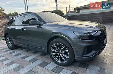 Позашляховик / Кросовер Audi Q8 2019 в Києві