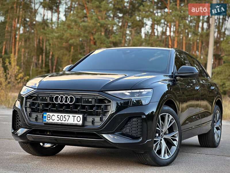 Внедорожник / Кроссовер Audi Q8 2023 в Киеве