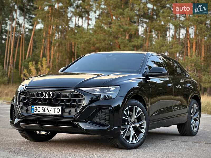 Внедорожник / Кроссовер Audi Q8 2023 в Киеве