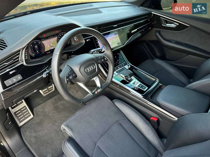 Внедорожник / Кроссовер Audi Q8 2023 в Киеве