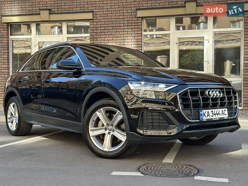 Внедорожник / Кроссовер Audi Q8 2019 в Киеве