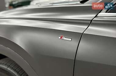 Внедорожник / Кроссовер Audi Q8 2020 в 
