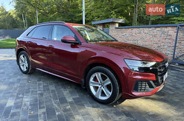 Внедорожник / Кроссовер Audi Q8 2019 в 