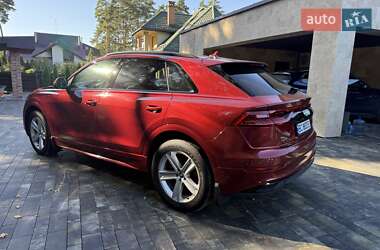 Внедорожник / Кроссовер Audi Q8 2019 в 