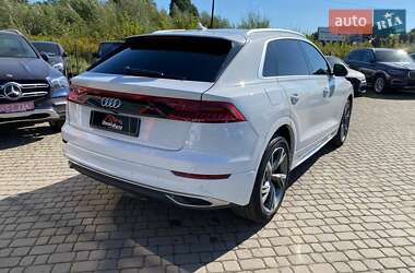 Внедорожник / Кроссовер Audi Q8 2018 в 