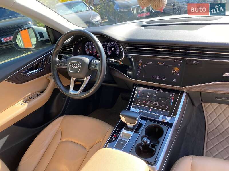Внедорожник / Кроссовер Audi Q8 2018 в Львове