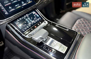 Внедорожник / Кроссовер Audi Q8 2024 в 