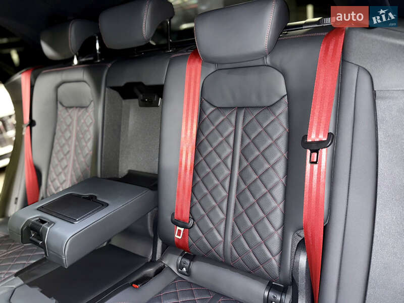 Внедорожник / Кроссовер Audi Q8 2024 в Киеве