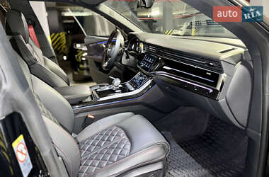 Внедорожник / Кроссовер Audi Q8 2024 в 