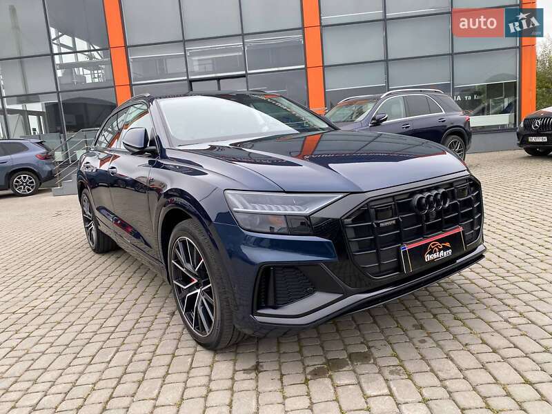 Audi Q8 2023