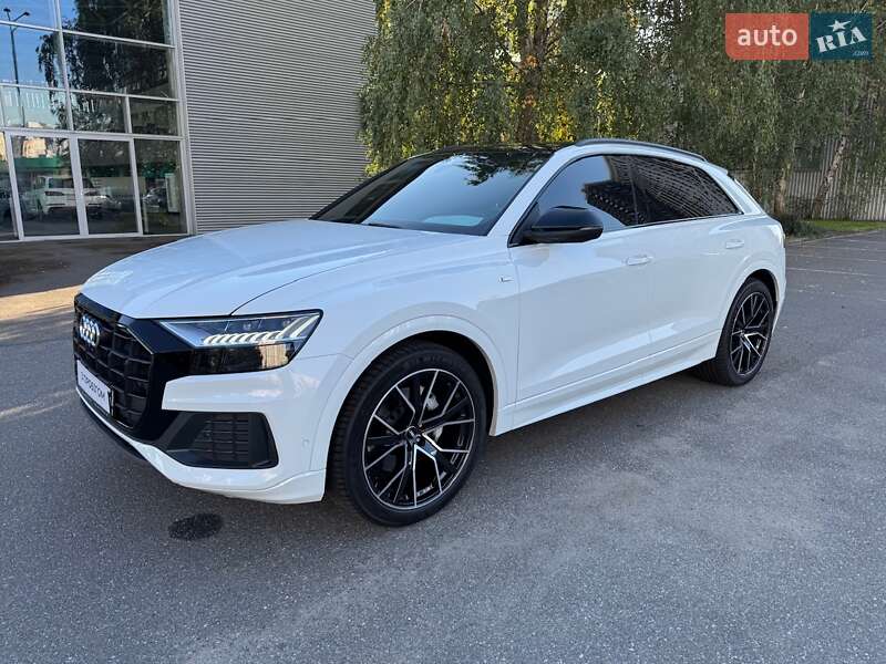 Audi Q8 2022