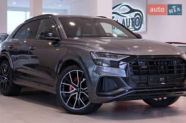 Внедорожник / Кроссовер Audi Q8 2020 в 