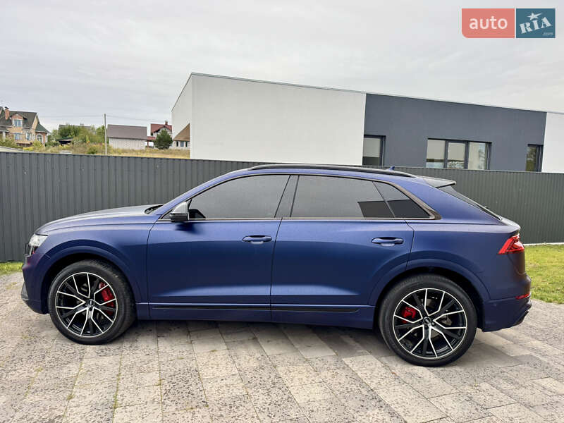 Внедорожник / Кроссовер Audi Q8 2019 в Киеве