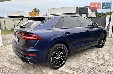Внедорожник / Кроссовер Audi Q8 2019 в 