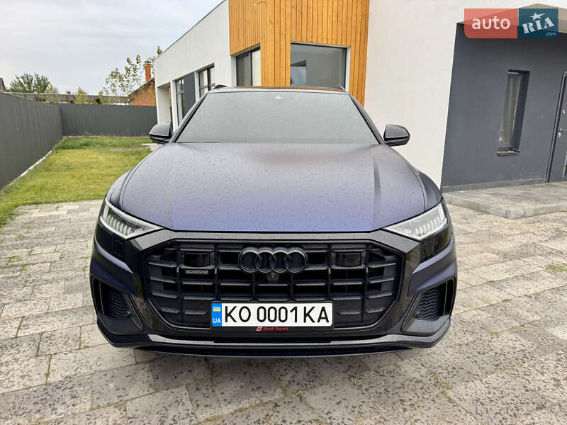 Внедорожник / Кроссовер Audi Q8 2019 в Киеве