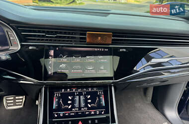 Внедорожник / Кроссовер Audi Q8 2019 в 