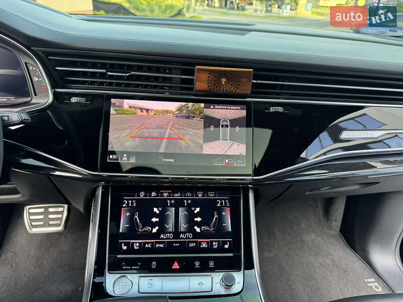 Внедорожник / Кроссовер Audi Q8 2019 в Киеве