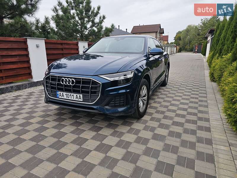 Внедорожник / Кроссовер Audi Q8 2021 в Киеве