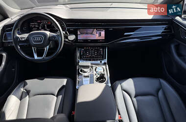 Внедорожник / Кроссовер Audi Q8 2019 в 