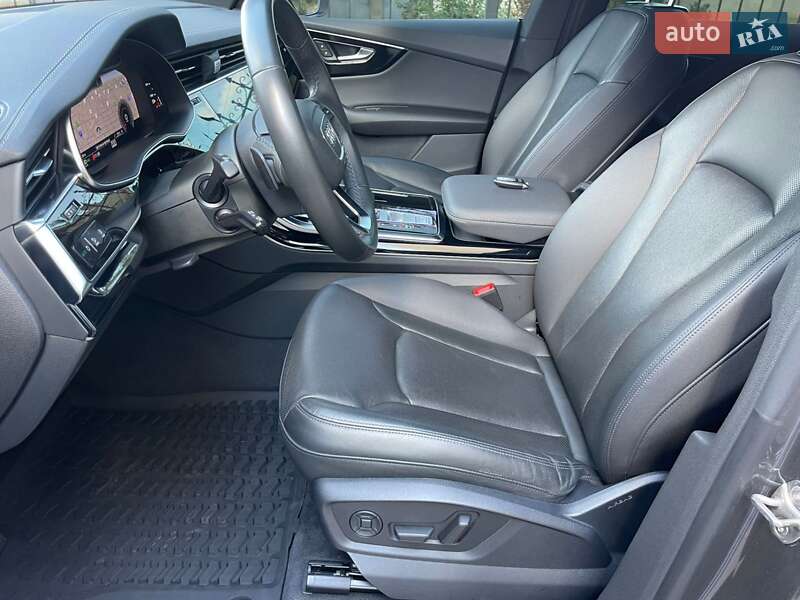 Внедорожник / Кроссовер Audi Q8 2023 в Одессе