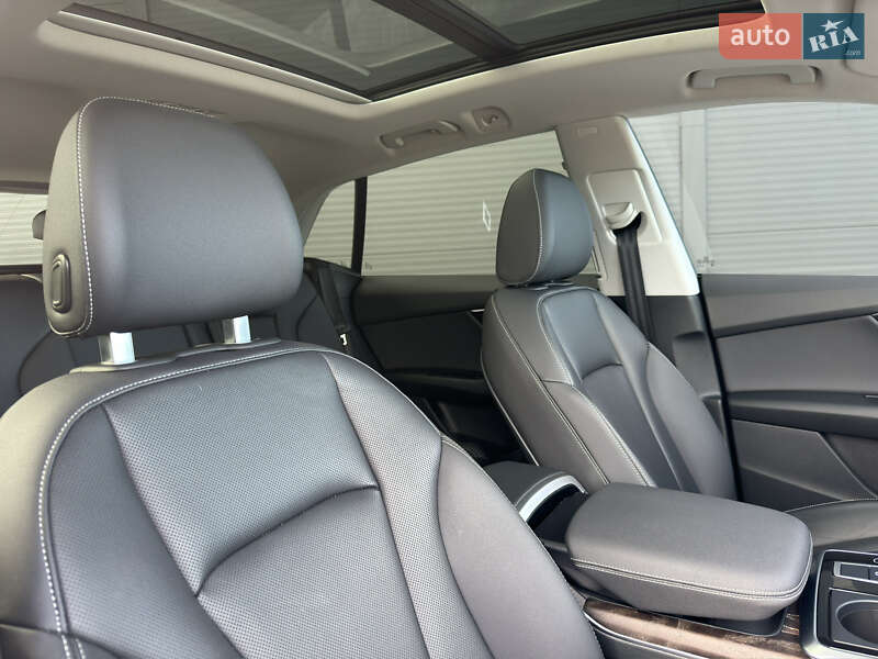Внедорожник / Кроссовер Audi Q8 2019 в Ивано-Франковске