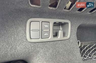 Внедорожник / Кроссовер Audi Q8 2021 в 