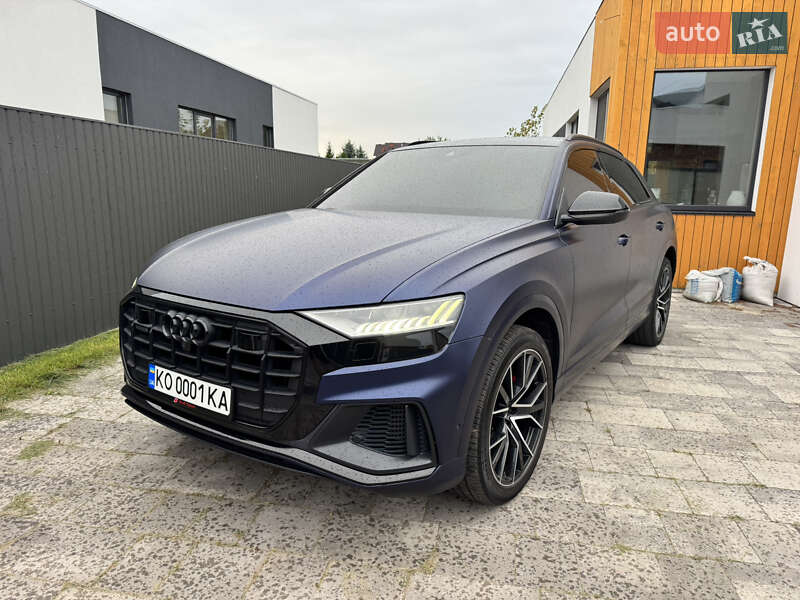 Внедорожник / Кроссовер Audi Q8 2019 в Киеве